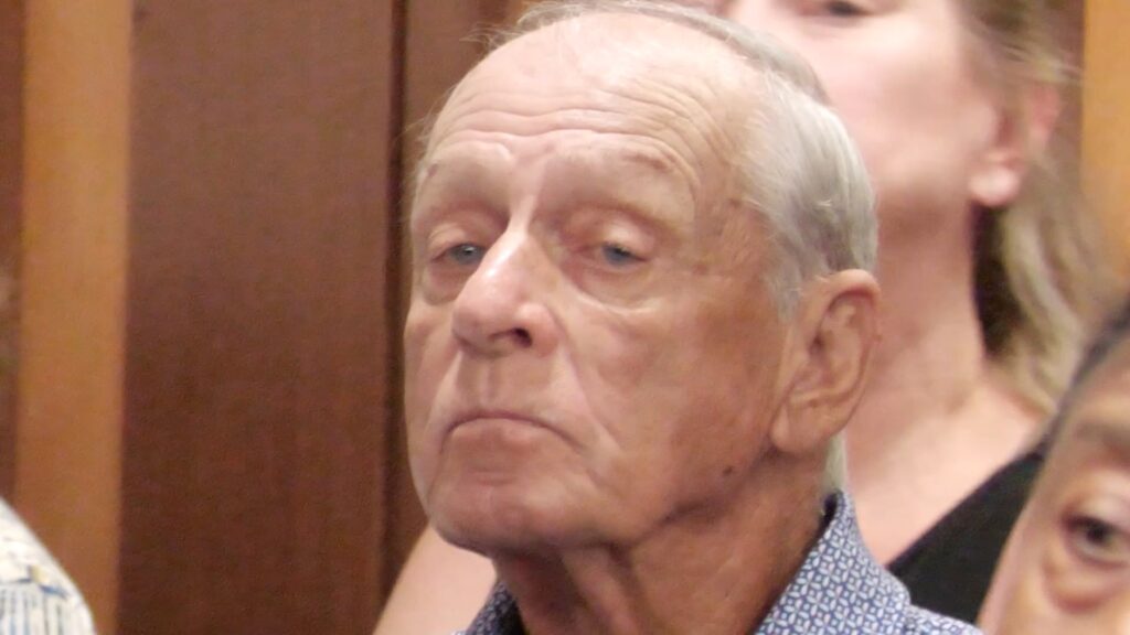 Tim Miller, father of Laura Miller and founder of Texas EquuSearch, shown in a Galveston County courtroom.
